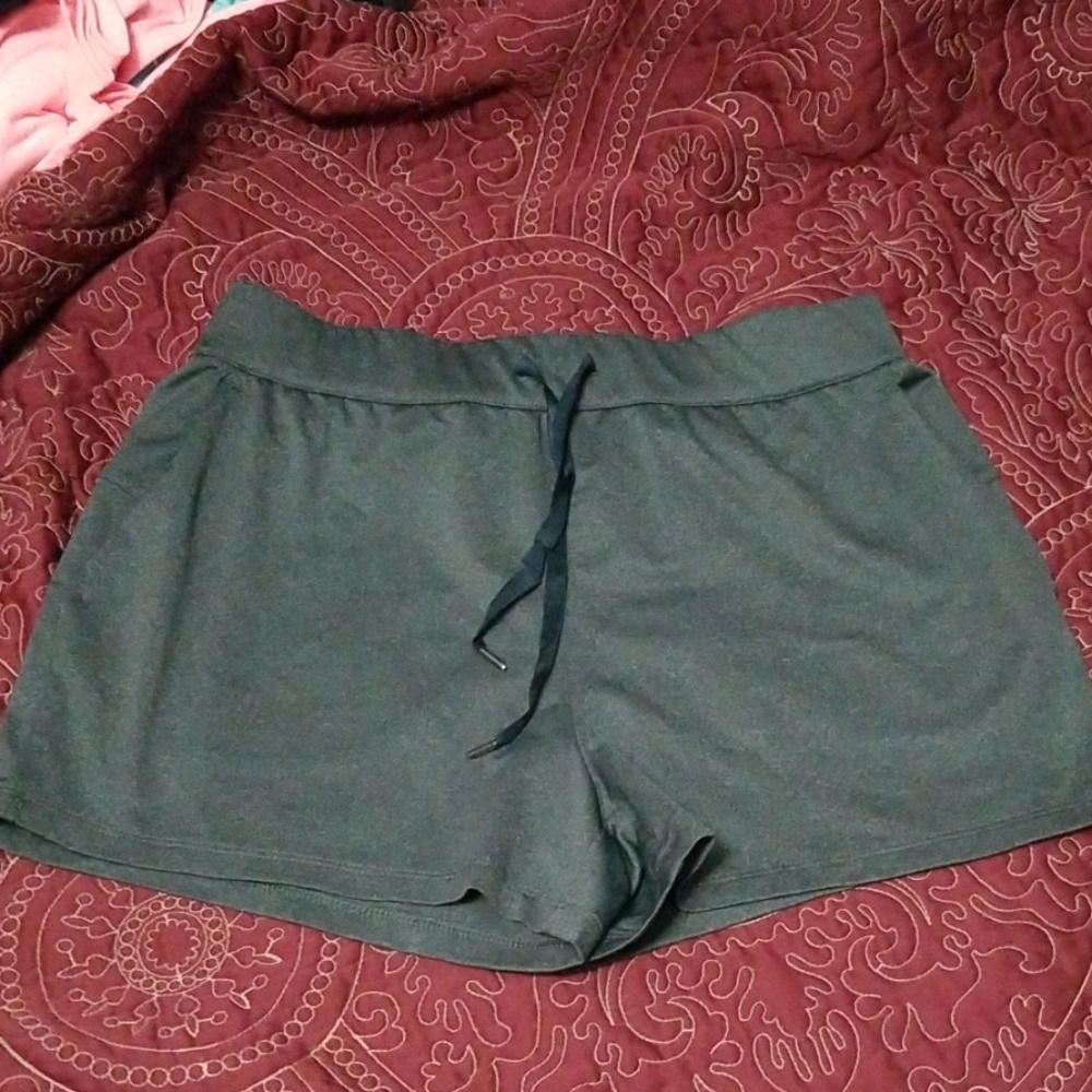 Athletic shorts